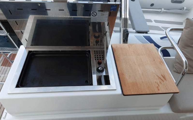 Plancha Astréa 42 Fountaine Pajot