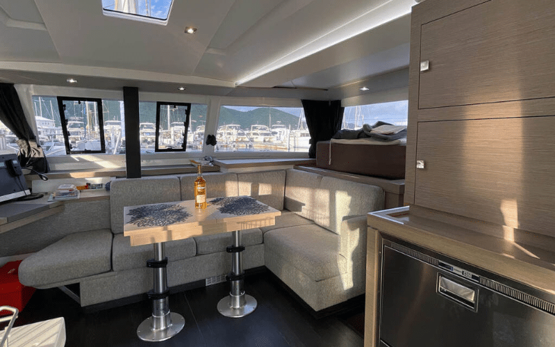 Carré convertible Astréa 42 - Fountaine Pajot