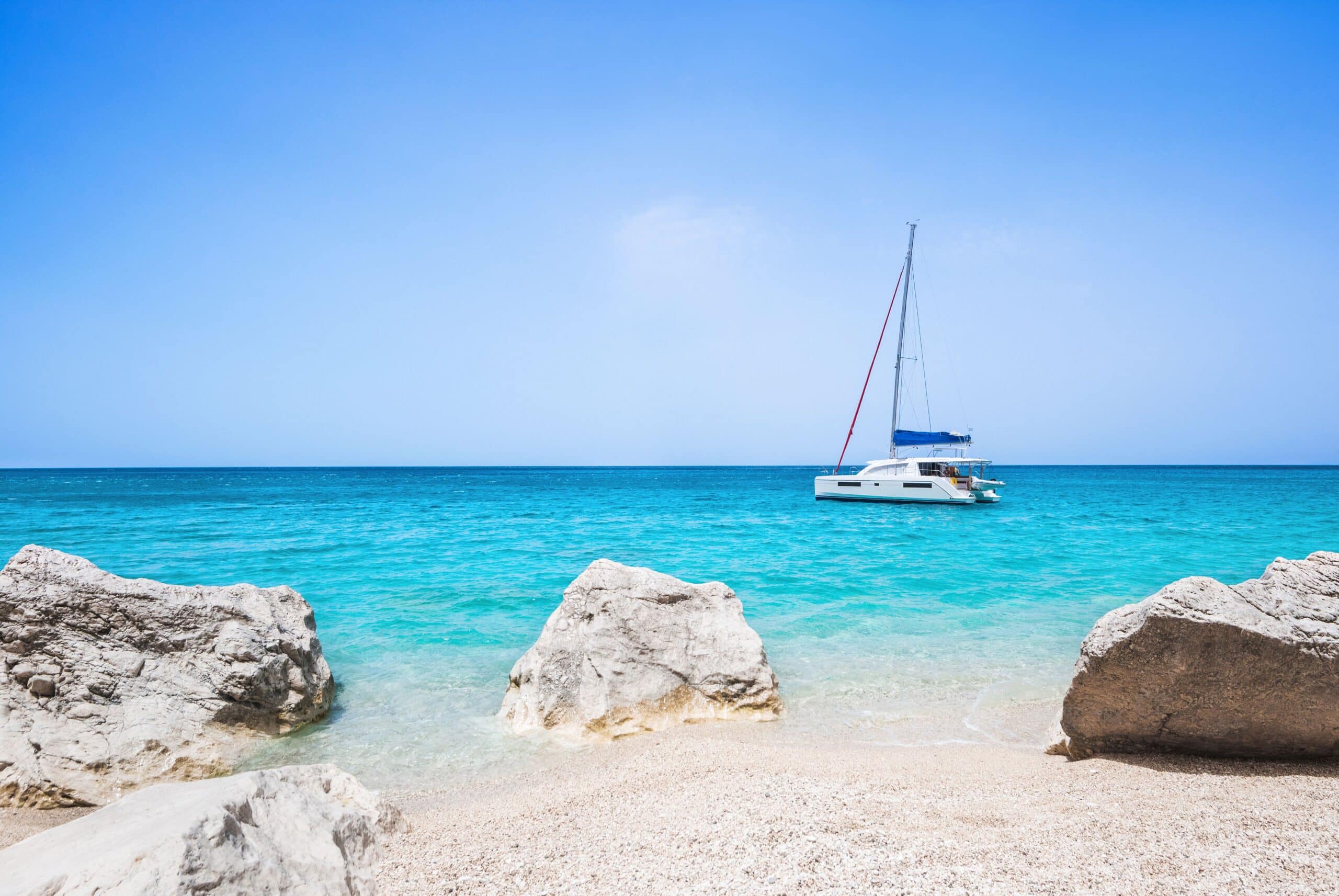 catamaran au mouillage, île de Lefkada, Grèce