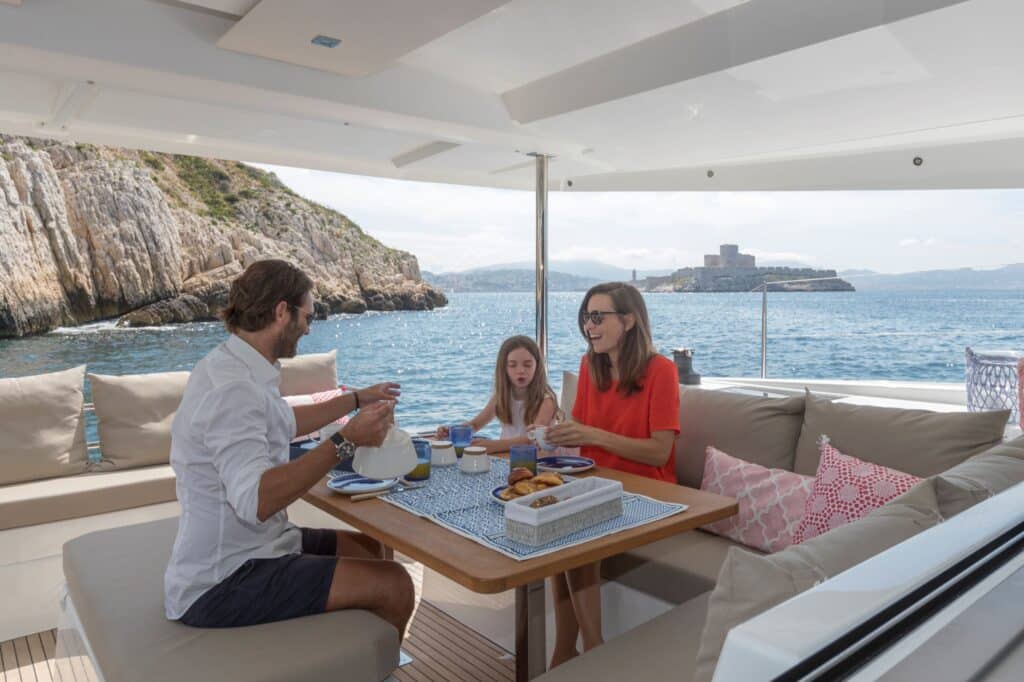 Astrea 42 Famille Fountaine Pajot