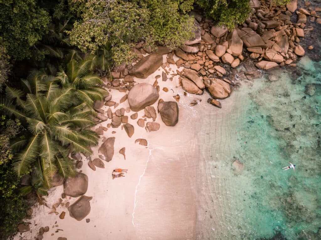 Baignade Sur L'île De Praslin, Seychelles