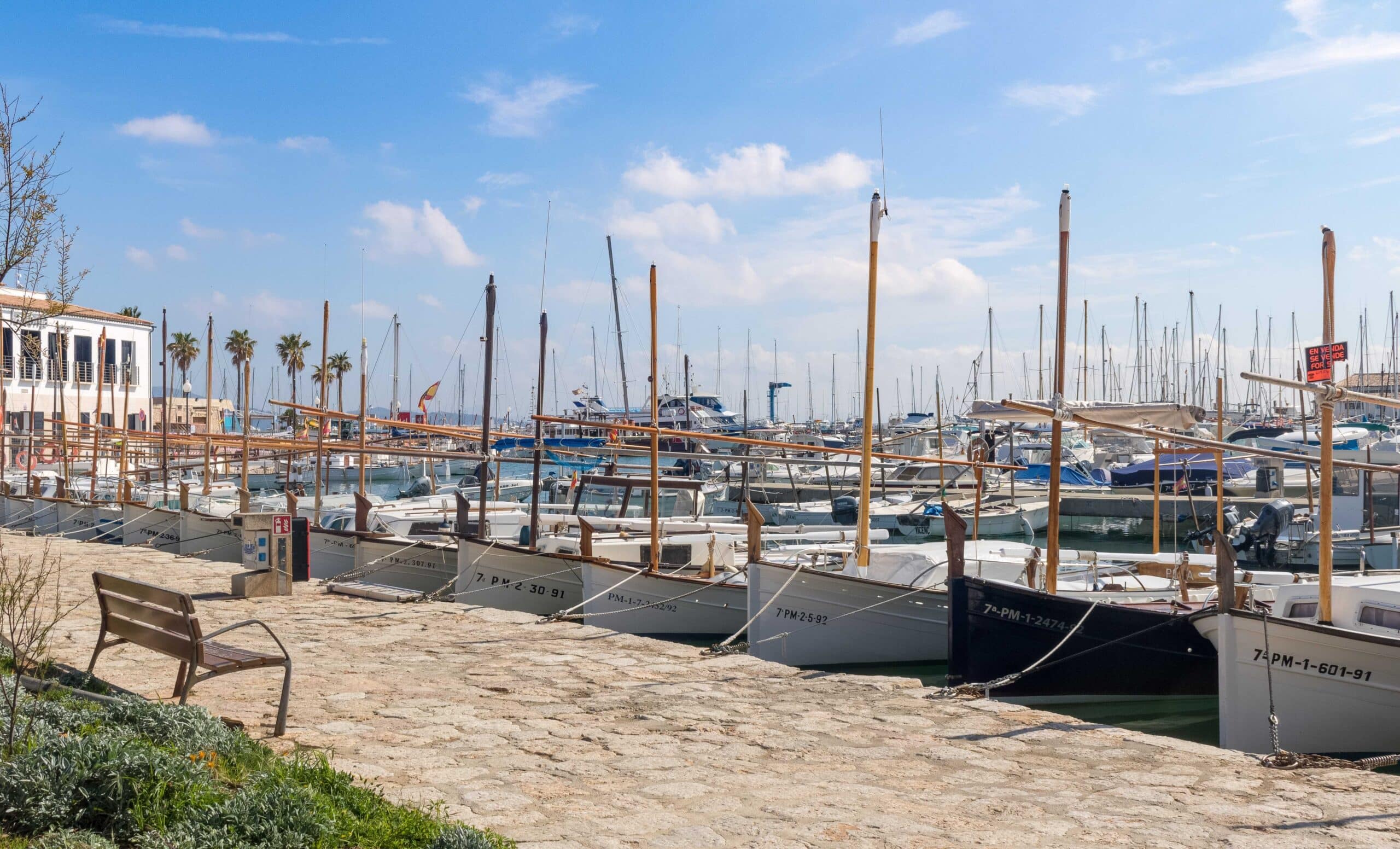 Bateau En Bois Dans Un Port, Majorque, Baléares