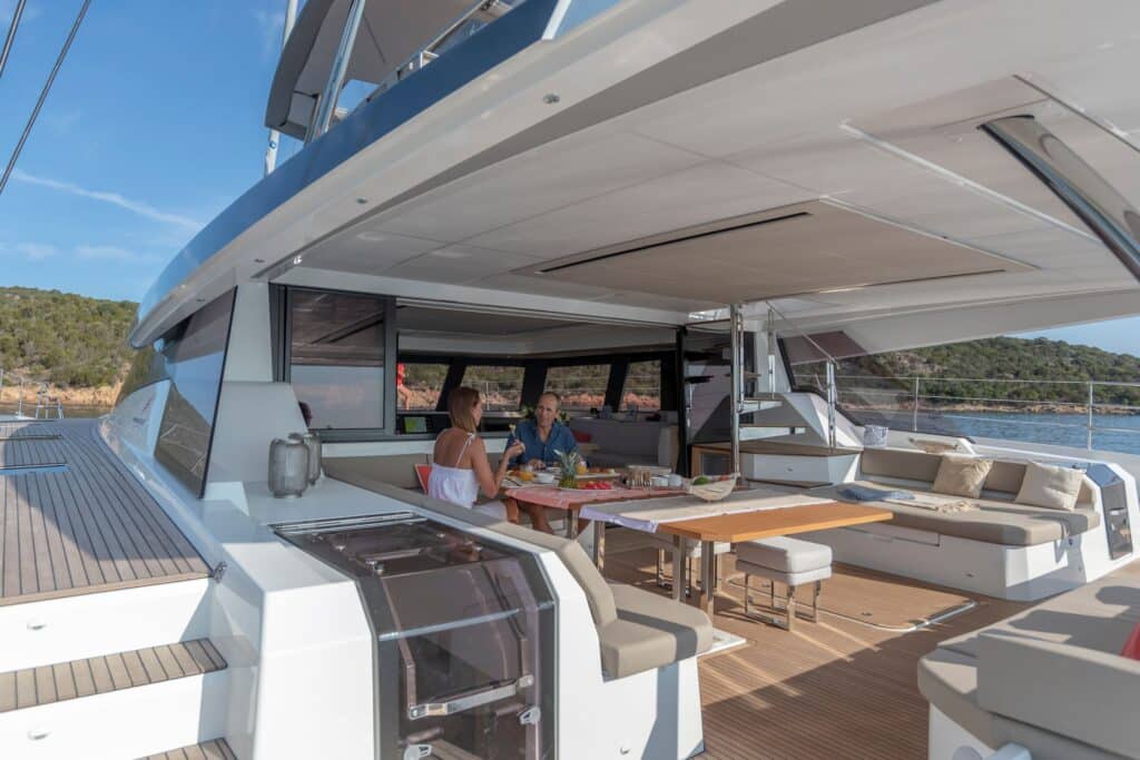 Cockpit 3 Alégria 67 Fountaine Pajot