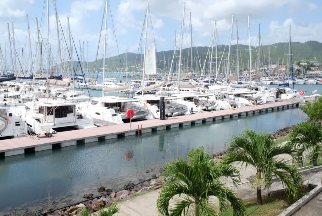 catamaran au port