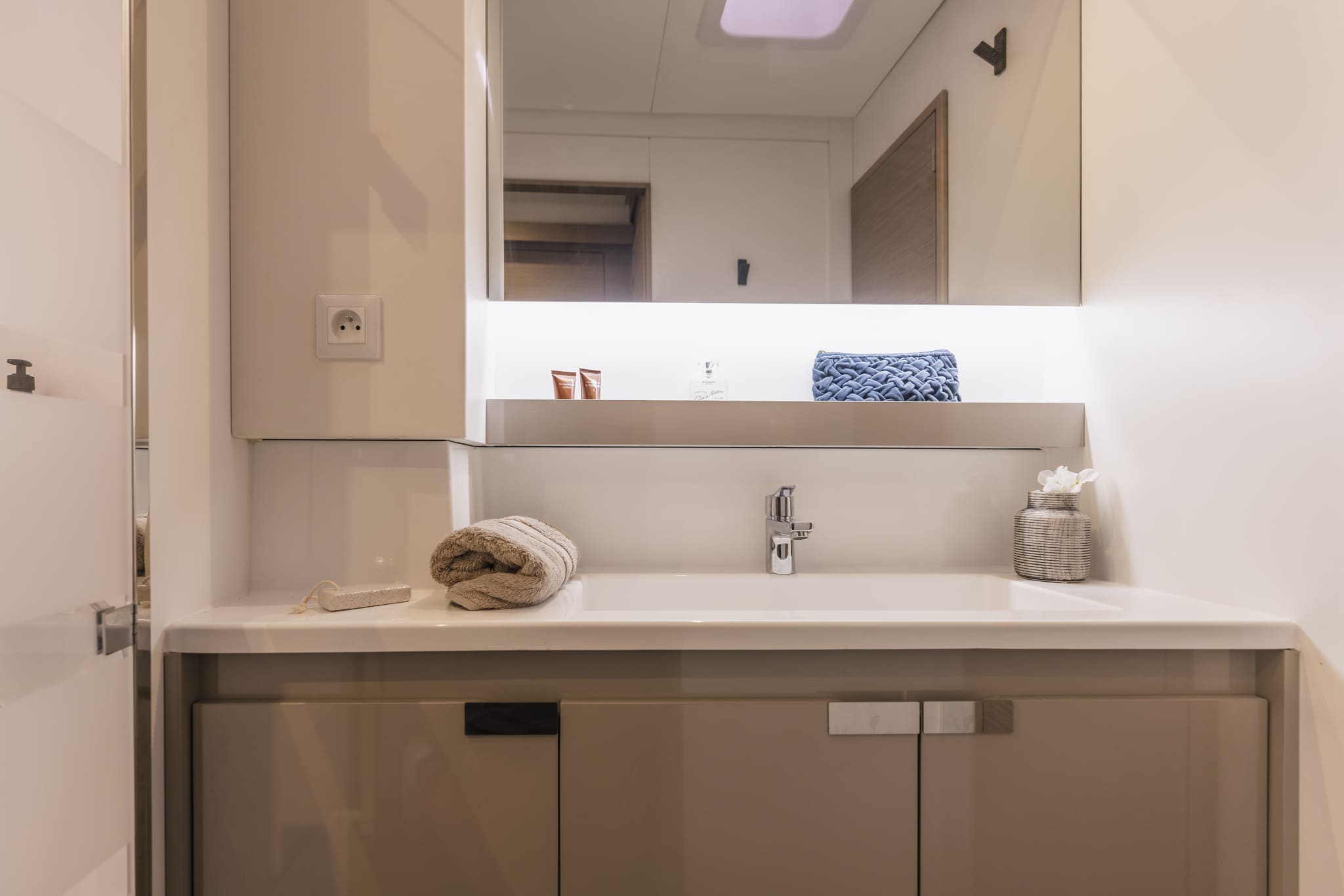 Location Catamaran Aura 51 Salle De Bain