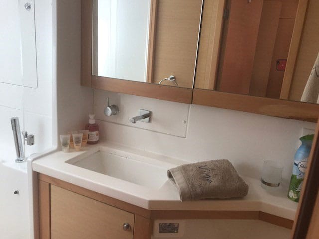 Location catamaran Lagoon 450 F Nina Martinique Antilles